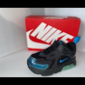 Nike airmax 200 sz 7C